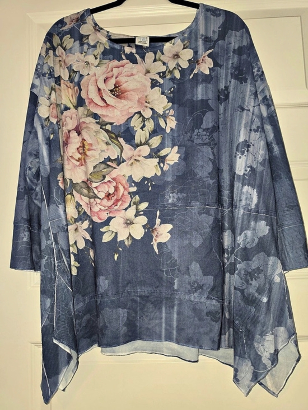 Time and Tru Floral Tunic W/ Studded Bust Blue & Pink Size XXL (22)